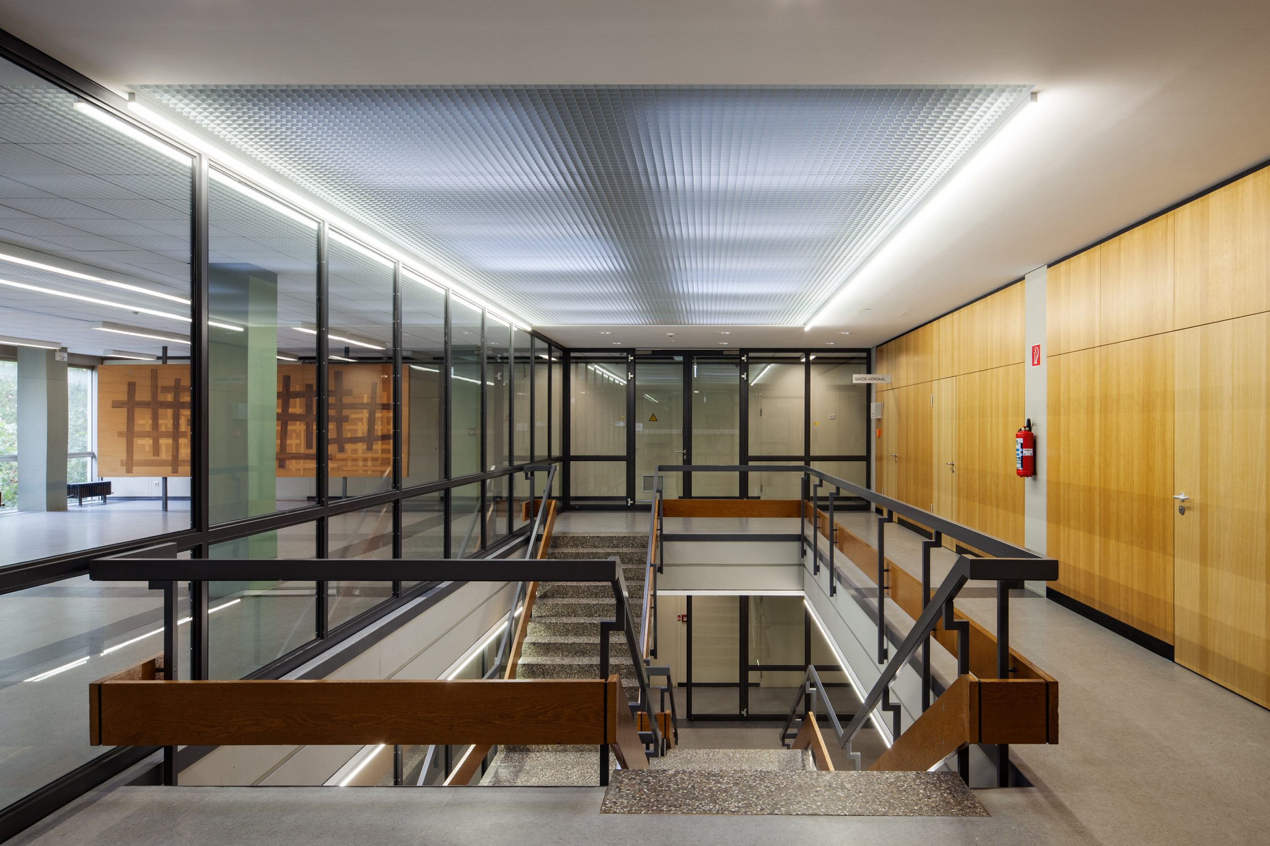 Karlsruher Institut für Technologie	&#8211; Physikalische Institute