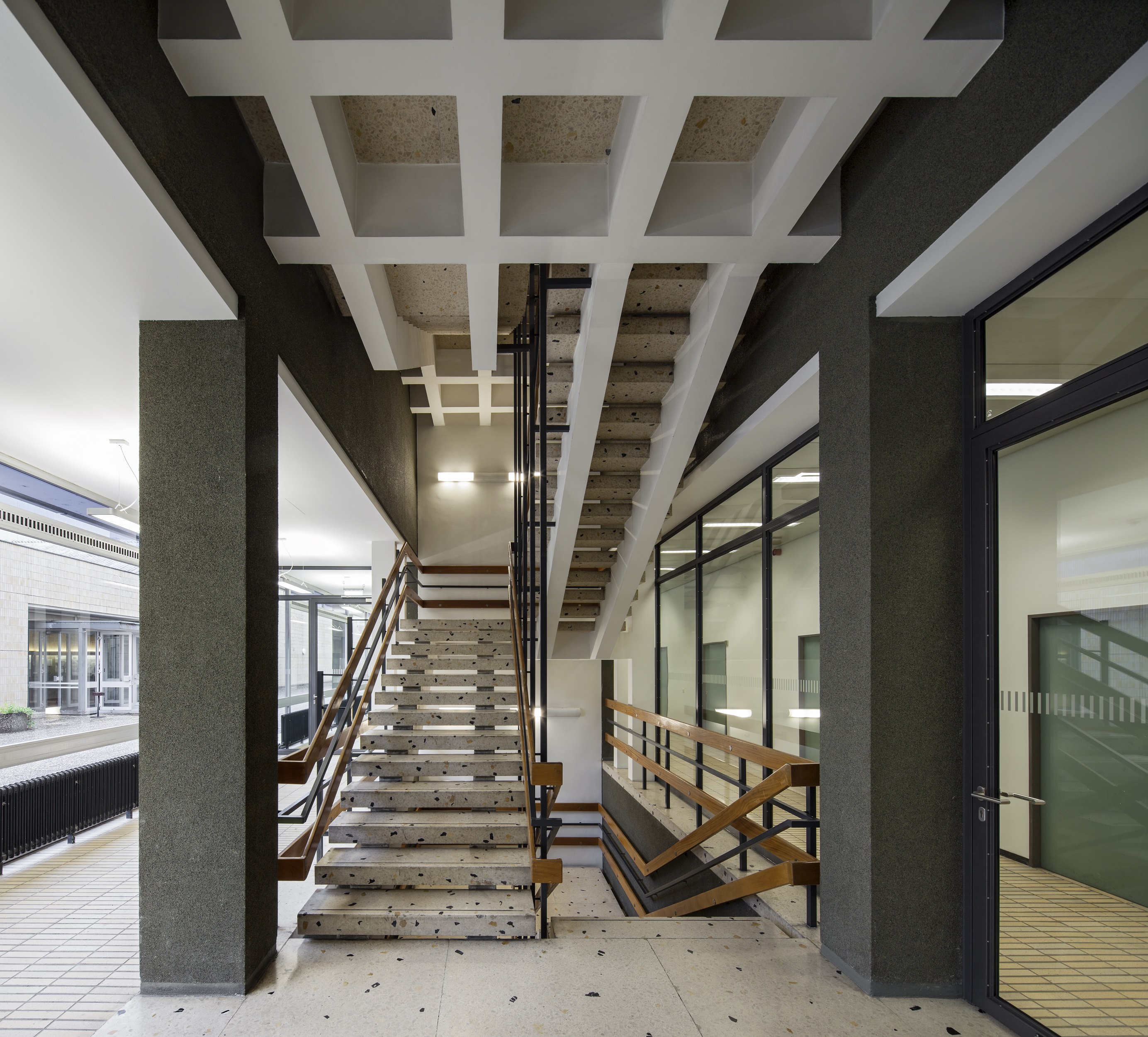 Karlsruher Institut für Technologie Physikalische Institute SWS